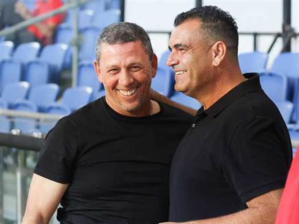 קלינגר מחייך. גם הפועל ת"א שלו (דני מרון)