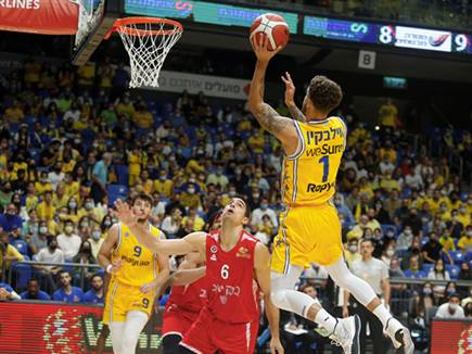 "מכביסט אמיתי". ווילבקין (אלן שיבר)