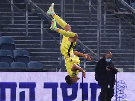 ולבסוף באה על שכרה עם שער בכורה העונה של ירדן שועה (דני מרון)