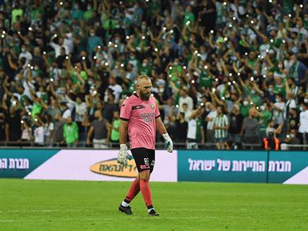 עמוס מאוכזב. (ברני ארדוב)