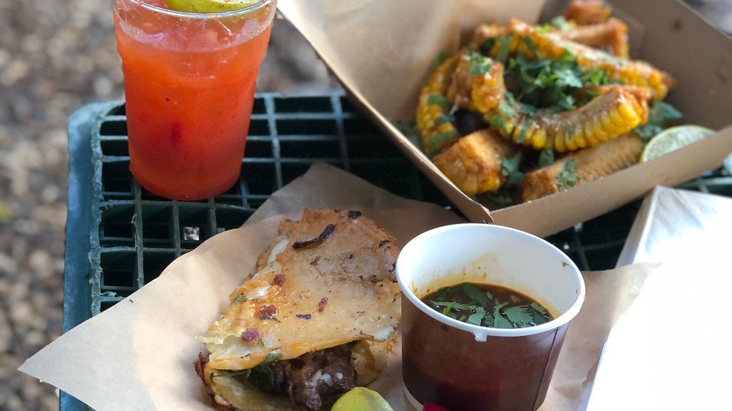 טאקו, תירס ומרגריטה טאקו, תירס ומרגריטה