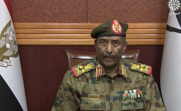 עבד אל-פתאח אל-בורהאן, המנהיג הצבאי בסודאן (צילום: AP)