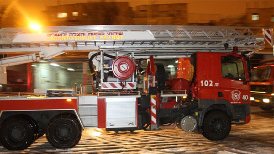 ילד בן 10 במצב אנוש בעקבות שרפה בדירה בירושלים