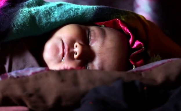 תינוקת אפגנית (צילום: BBC)