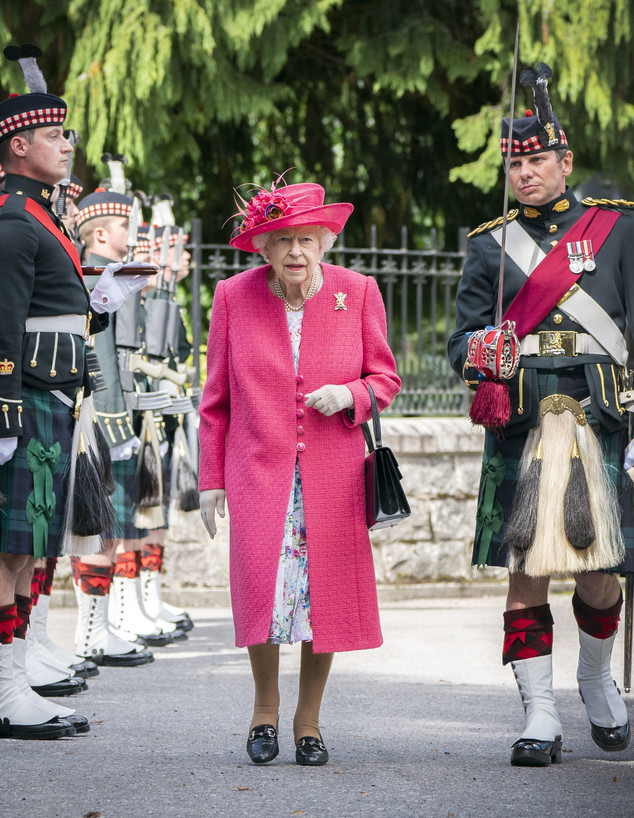 המלכה אליזבת' נכנסת לטירת בלמורל, אוגוסט 2021 (צילום: Jane Barlow , Getty Images)