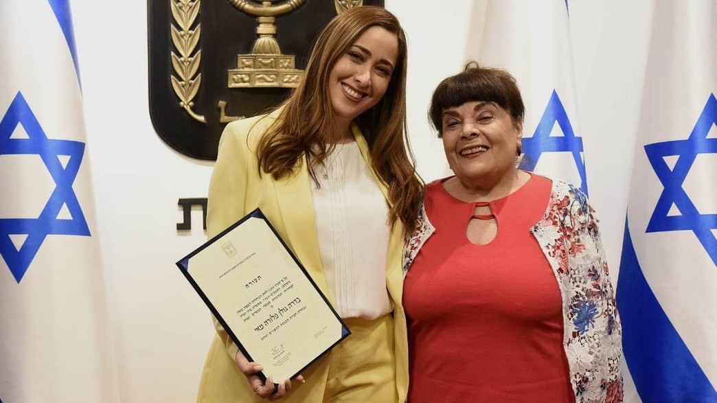 מאי גולן ואמה רימונה ביום ההשבעה לכנסת מאי גולן ואמה רימונה ביום ההשבעה לכנסת