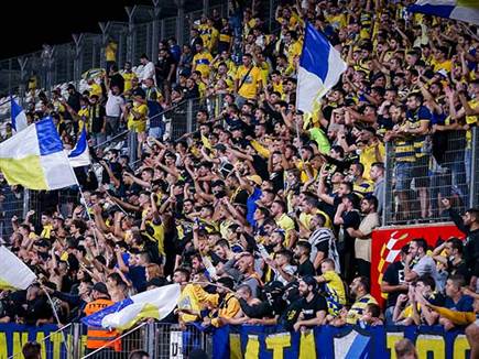 וכך גם הקהל שהצפין לק"ש (צילום: אנצ'ו גוש, סוכנות ג'יני)