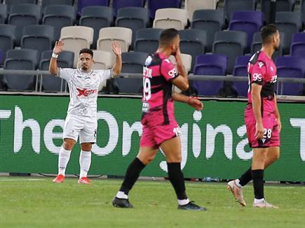 ו"לחגוג" (אלן שיבר)