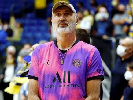 הפסד ראשון וכואב. זופי אבדיה (אלן שיבר)