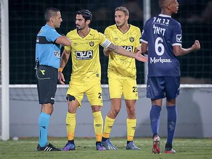 וראו אותה נשארת בעשרה שחקנים אחרי הרחקה של תמיר עדי (מאור אלקסלסי)