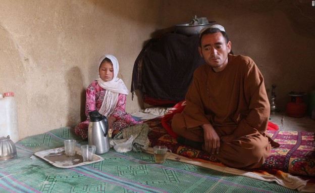 פרוואנה מאליק האפגנית בת ה-9 שנמכרה לגבר זר (צילום: CNN)