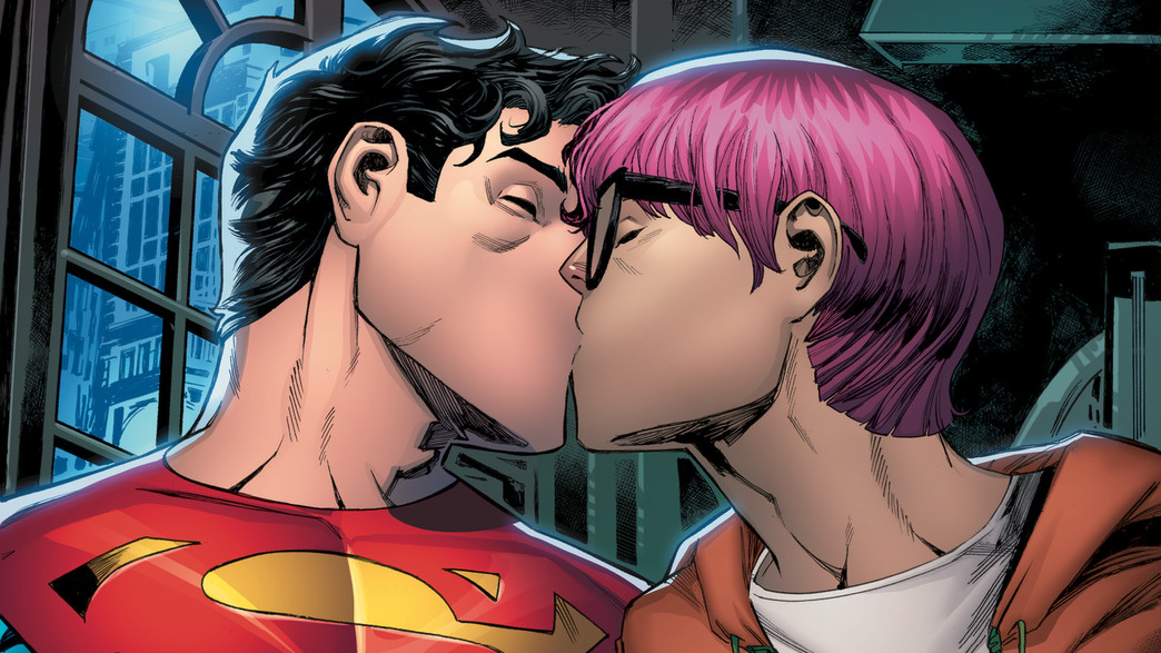 סופרמן יוצא מהארון בקומיקס חדש (צילום: DC comics)