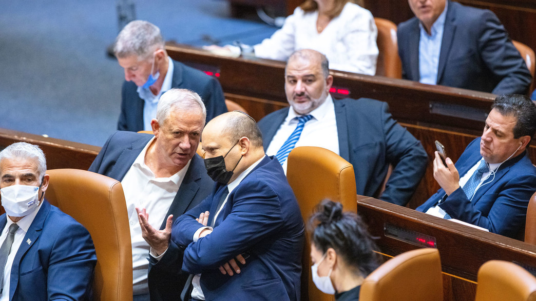 בנט גנץ לפיד כנסת בנט גנץ לפיד כנסת