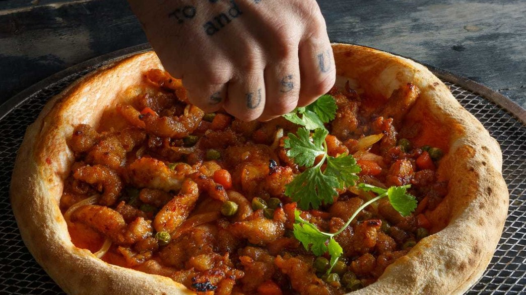 עומר מילר ופיצה פיל עומר מילר ופיצה פיל