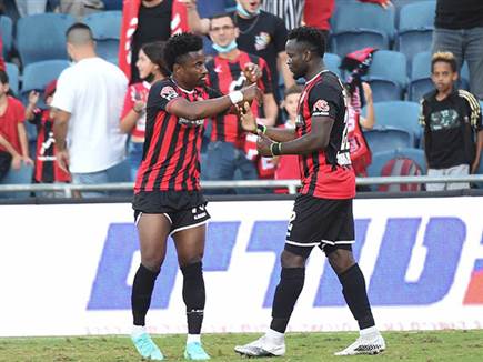 הפועל ירושלים. יוצאת לפגרה במומנטום (ברני ארדוב)