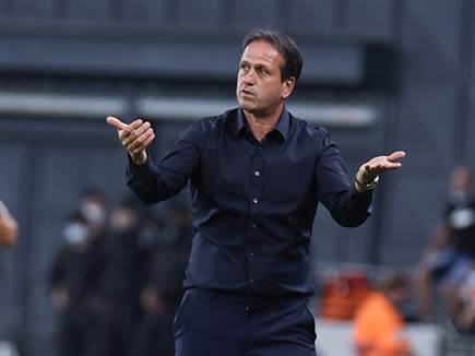 לא כך הוא היה רוצה לסיים את המשחק. רוני לוי (דני מרון)