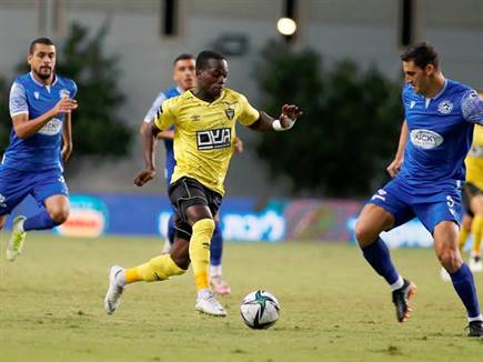 בית"ר הגיעה למושבה במצב קשה (צילום: אלן שיבר)