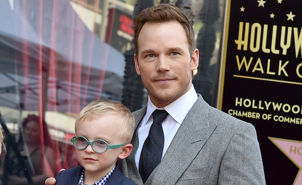 כריס פראט והבן שלו (צילום: Axelle/Bauer-Griffin/FilmMagic, Getty Images)
