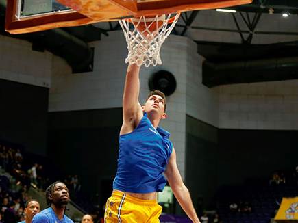 מכבי הגיעה לחולון עם 6 נצחונות רצופים (צילום: אלן שיבר)