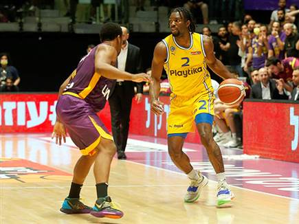 ובתחילת המשחק זה בהחלט נראה ככה (צילום: אלן שיבר)