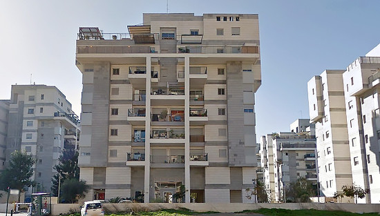 הדירה ברחוב תאשור בנתניה (צילום: google maps)