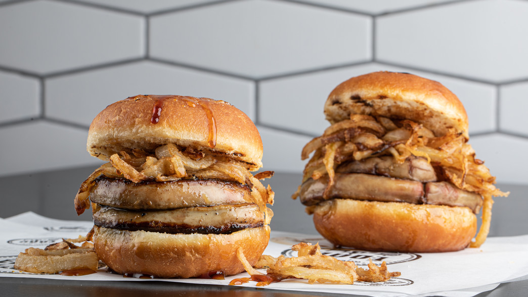 סופגניית כבד אווז פיתה בסטה סופגניית כבד אווז פיתה בסטה