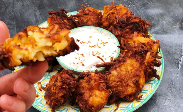 לביבות מטוגנות מתפוחי אדמה ובטטות לביבות מטוגנות מתפוחי אדמה ובטטות