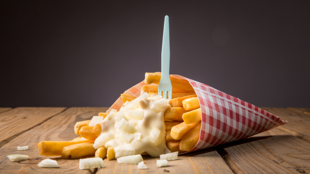 צ'יפס עם מיונז צ'יפס עם מיונז