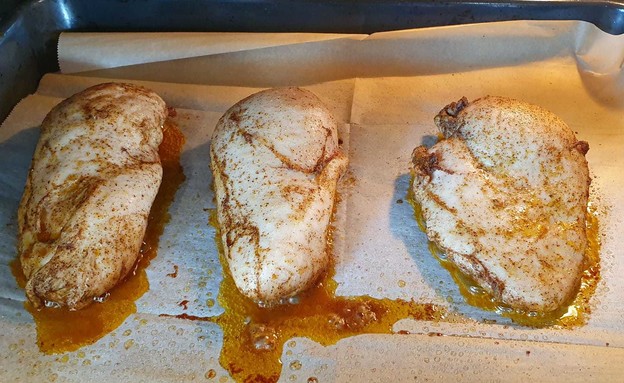 חזה עוף עסיסי בתנור