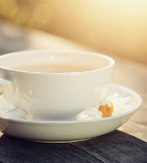 תה קמומיל (צילום: Elya Vatel, Shutterstock)