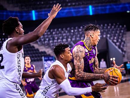 מייקיל קייזר. מאבק ארוך לא הספיק (ליגת האלופות של פיב"א)