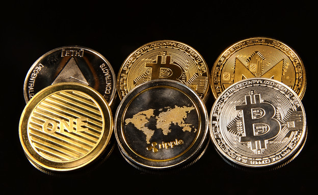 Crypto, Bitcoin (Photo: Vaclav Sonnek, shutterstock)