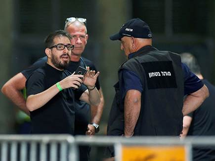 הפרשיה מסתעפת (דני מרון)