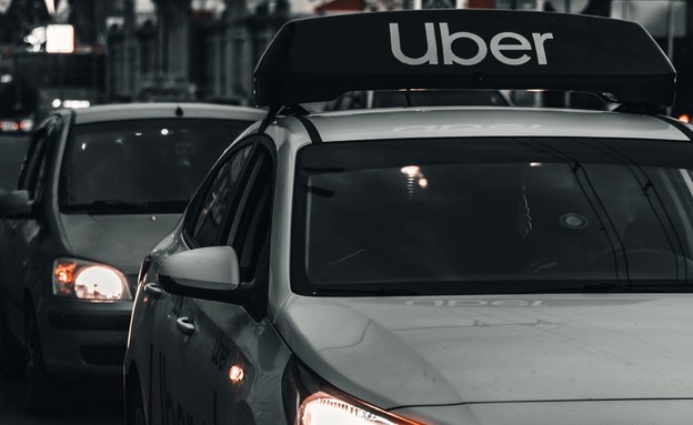אובר Uber (צילום: Viktor Avdeev, unsplash)