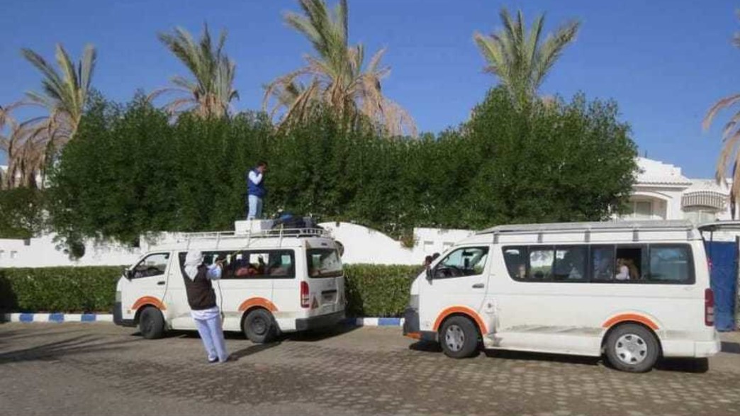 מוניות גדולות בסיני