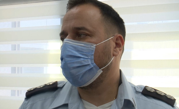 פרדי בן שטרית, מפקד כלא גלבוע, מעיד בועדת החקירה  (צילום: חדשות 12)