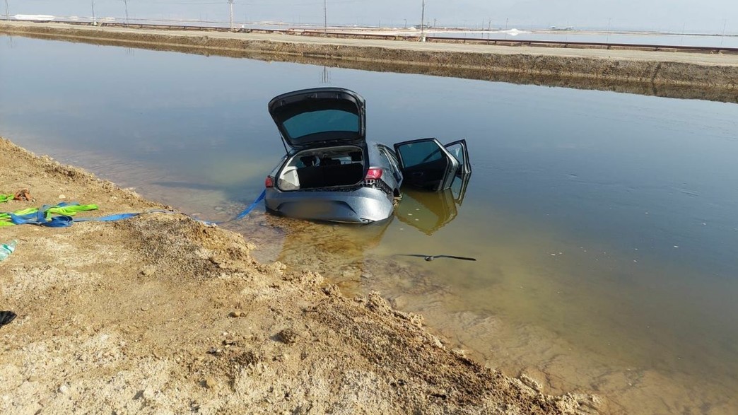 התאונה בים המלח (צילום: דוברות המשטרה)