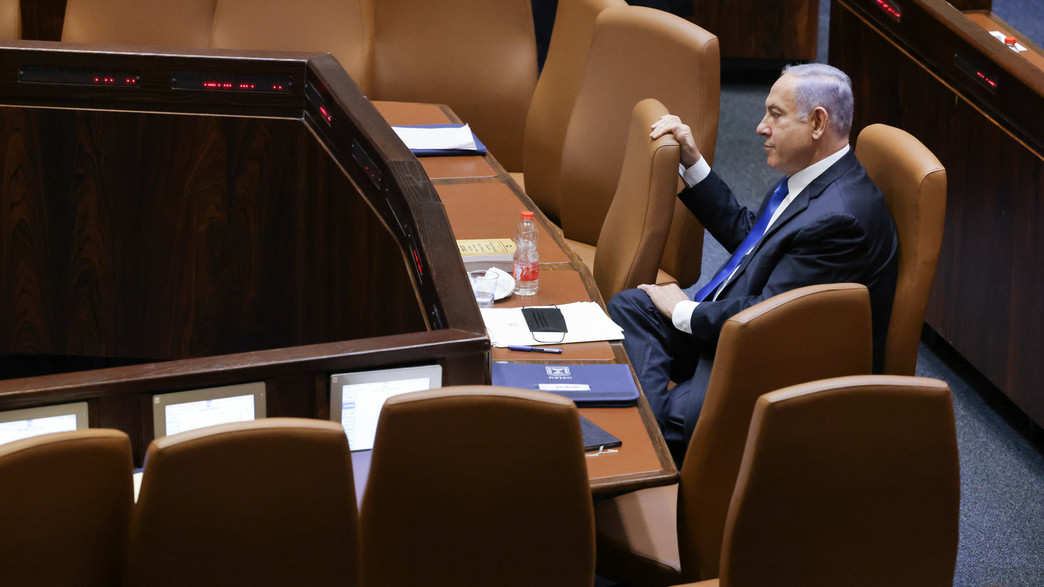 נתניהו בכנסת רגע לפני שאיבד את השלטון נתניהו בכנסת רגע לפני שאיבד את השלטון