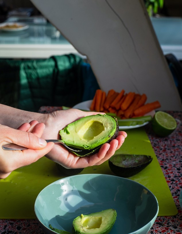 חותכת אבוקדו