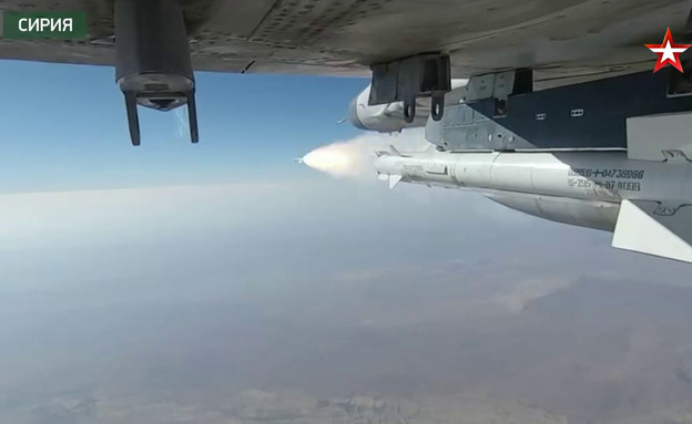 קרבות האוויר וירי הטיל (צילום: tvzvezda.ru)
