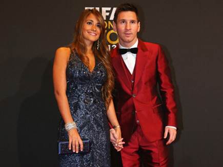 באדום בוהק. שפטו בעצמכם (GETTY)