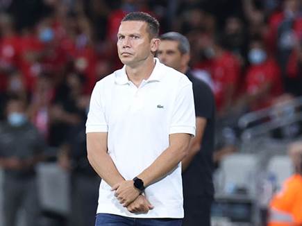 בכר. יודע כמה אצילי חשוב (דני מרון)