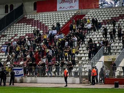 חלק גדול מהאוהדים נכנסו באיחור. אוהדי בית"ר (מאור אלקסלסי)