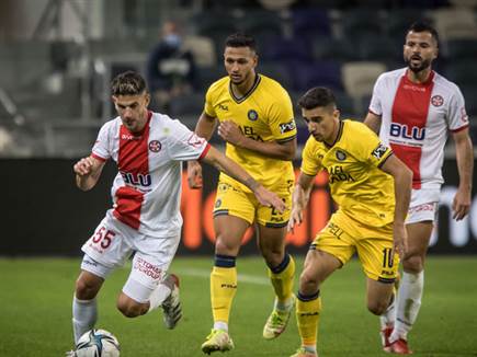 רועי שוקרני. נוף הגליל יכולה להיות מרוצה (ספי מגריזו)