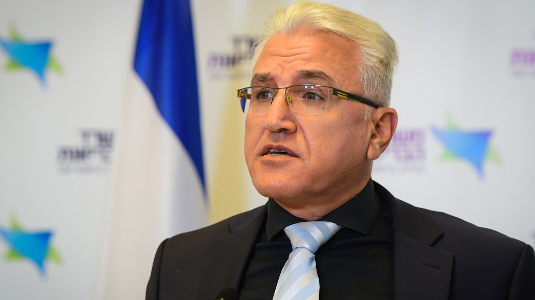 פרויקטור הקורונה פרופסור סלמן זרקא פרויקטור הקורונה פרופסור סלמן זרקא