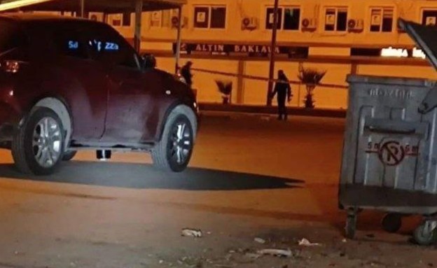 התמונות שפרסמה המשטרה הטורקית מטען מתחת למכונית של ארדואן
