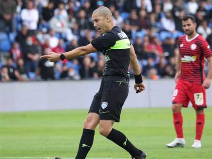 שוב התעסקות בשופטים במשחק של סכנין. ליאני (דני מרון)