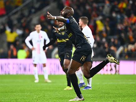 המוליכה פגשה את אחת הקבוצות המלהיבות ביבשת, לא פחות (GETTY)