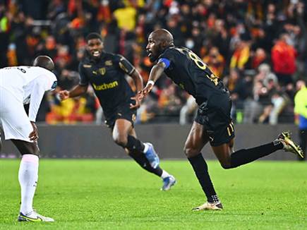 ולבסוף היא גם באה על שכרה (GETTY)