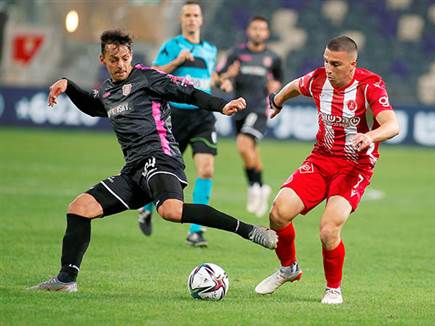 אושר דוידה וגיא בדש בקרב טיפוסי. משחק צמוד (אלן שיבר)